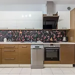 Core - Charming Place, 5 Minutes To Old Town منزل للإقامة